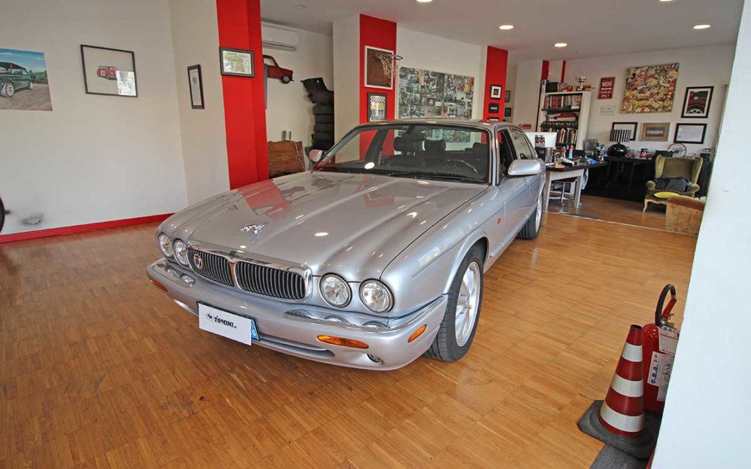 Jaguar XJ8 3.2 Executive V8 (2000)