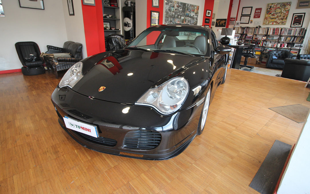 Porsche 911 996 Turbo 420 cv ( 2002 )