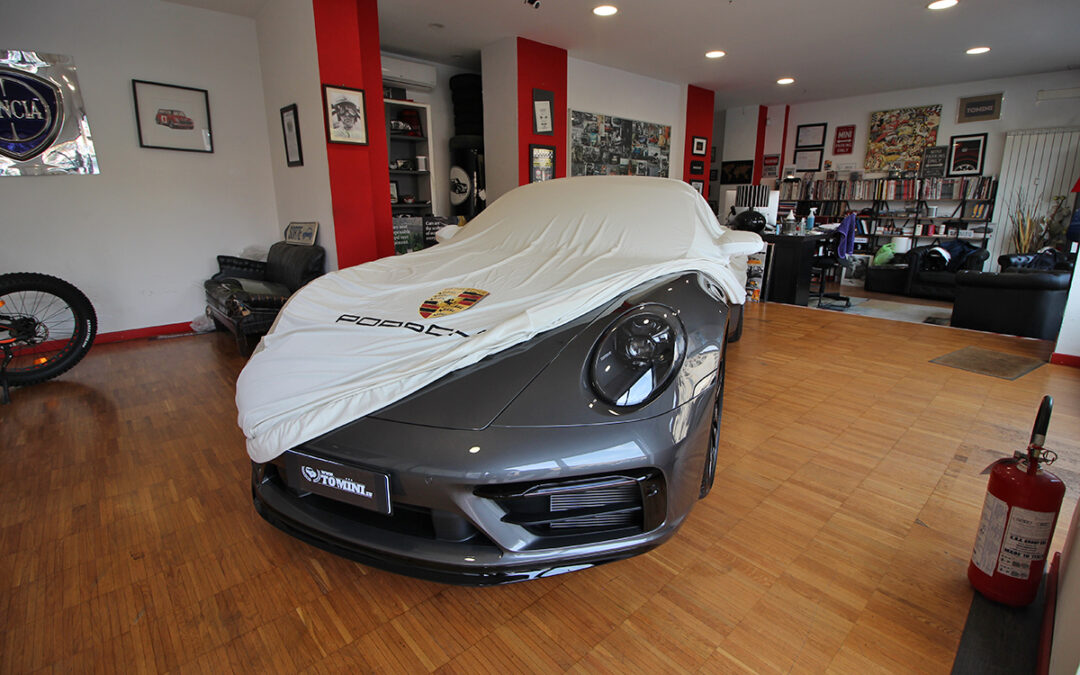 Porsche 992 911 Carrera 2 GTS Cabriolet PDK (2022)