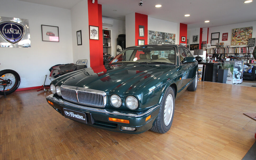 Jaguar XJ6 Executive 3200 (1996)