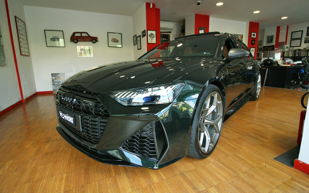 AUDI RS 6 PERFORMANCE CARBO Avant 630 CV tiptronic (2022)