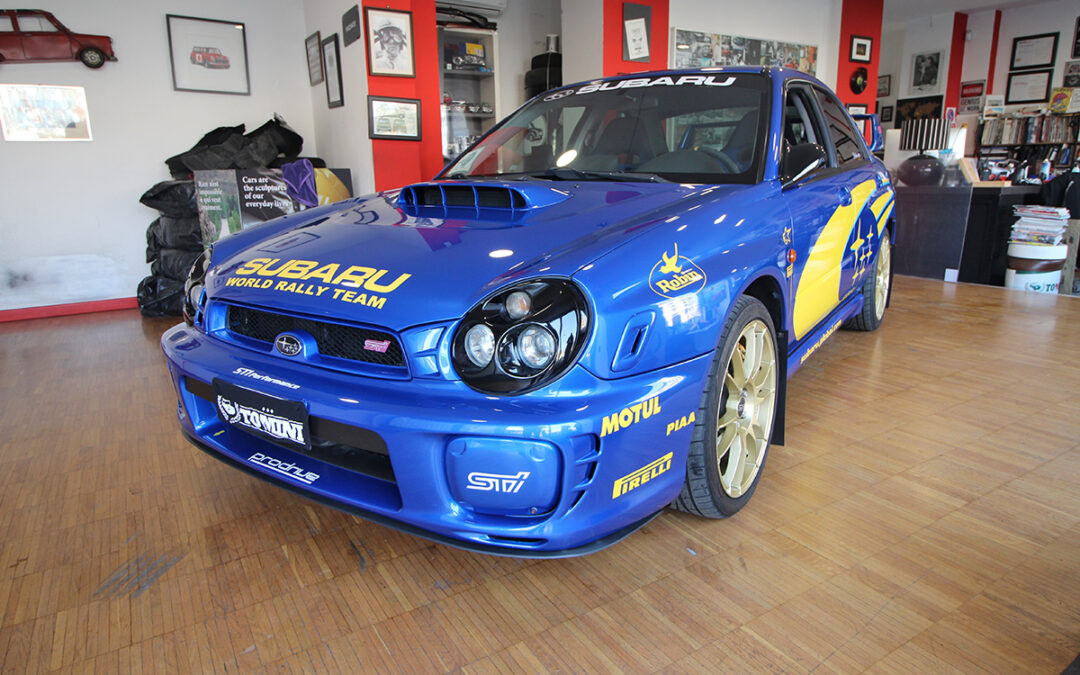 Subaru Impreza 2.0 turbo 16V  STI con allestimento replica WRC stradale (2002)