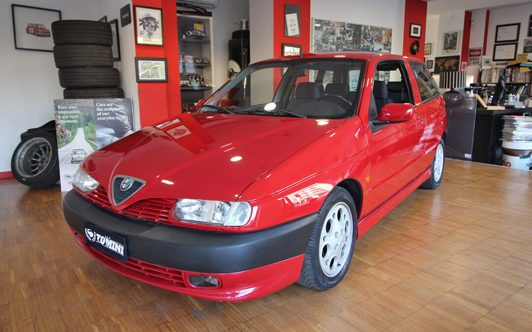 Alfa Romeo 145 Quadrifoglio  2.0 16V Twin Spark (1998)